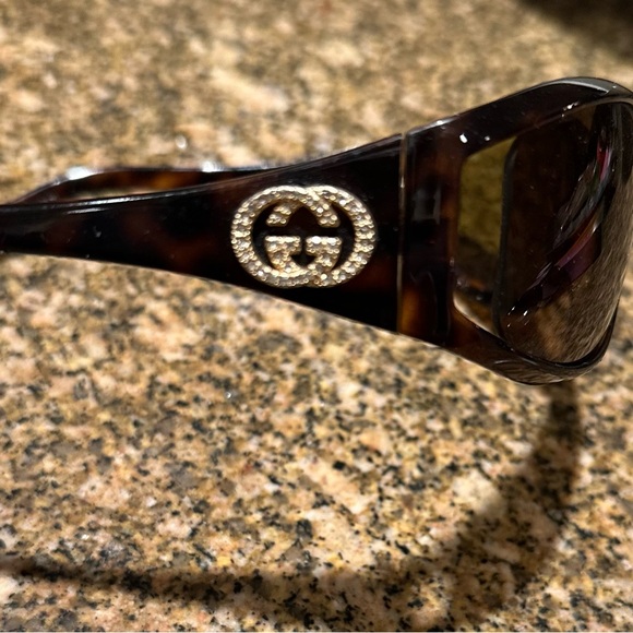 Authentic Gucci Sunglasses- Tortoise shell with Crys Encrusted signature GG ! - Picture 1 of 8
